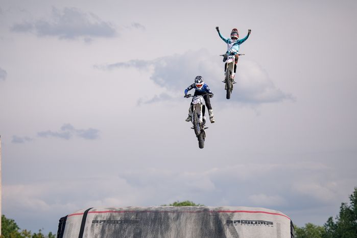 Шоу команды мотофристайла FMX13 в Лобне