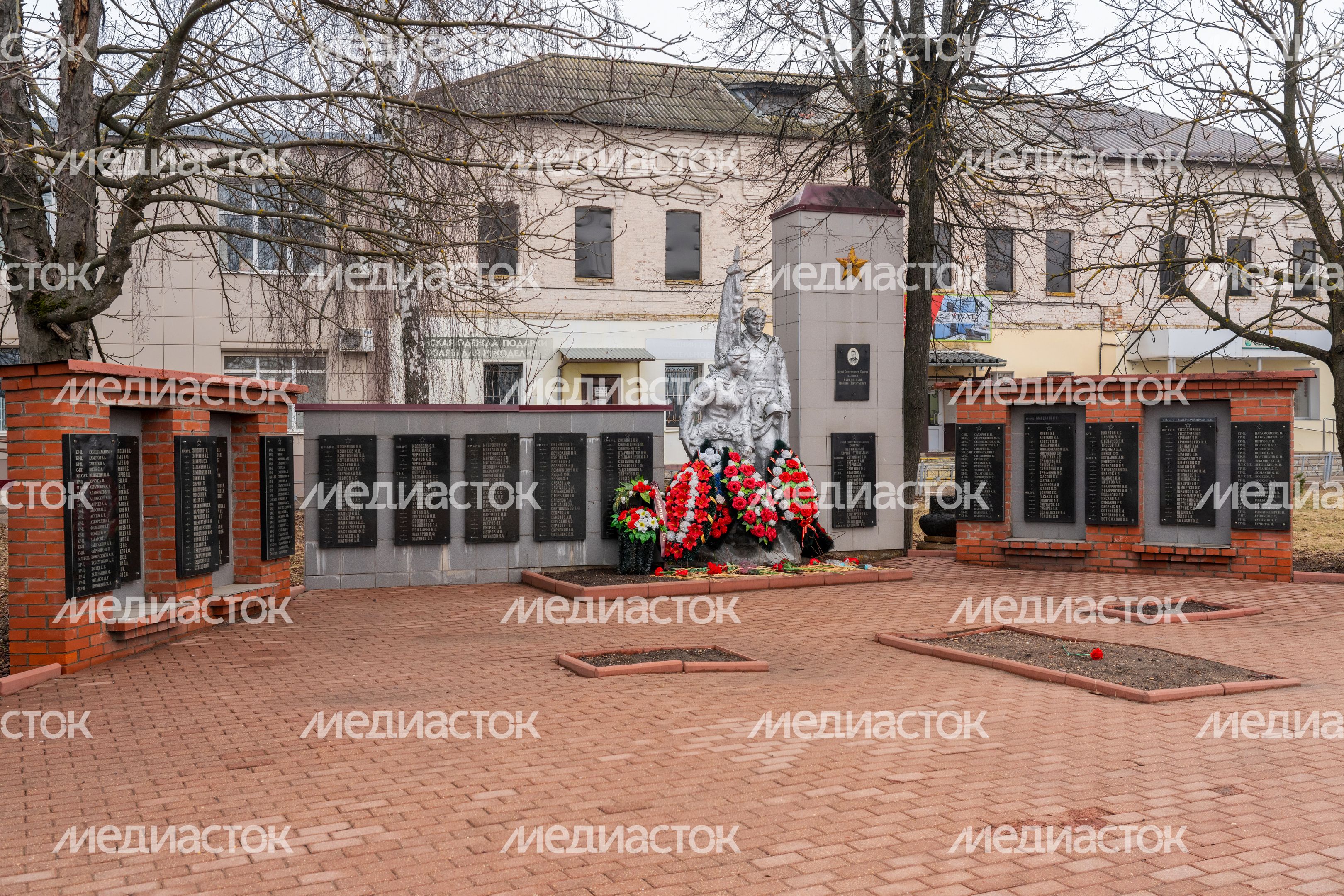 Мемориал советским солдатам в п. Дорохово Рузского округа Мемориал советским солдатам в п. Дорохово Рузского округа
