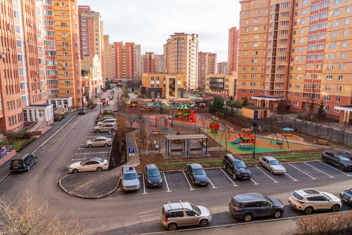 Благоустройство двора в поселке ВНИИССОК на улице Дениса Давыдова Одинцовского округа