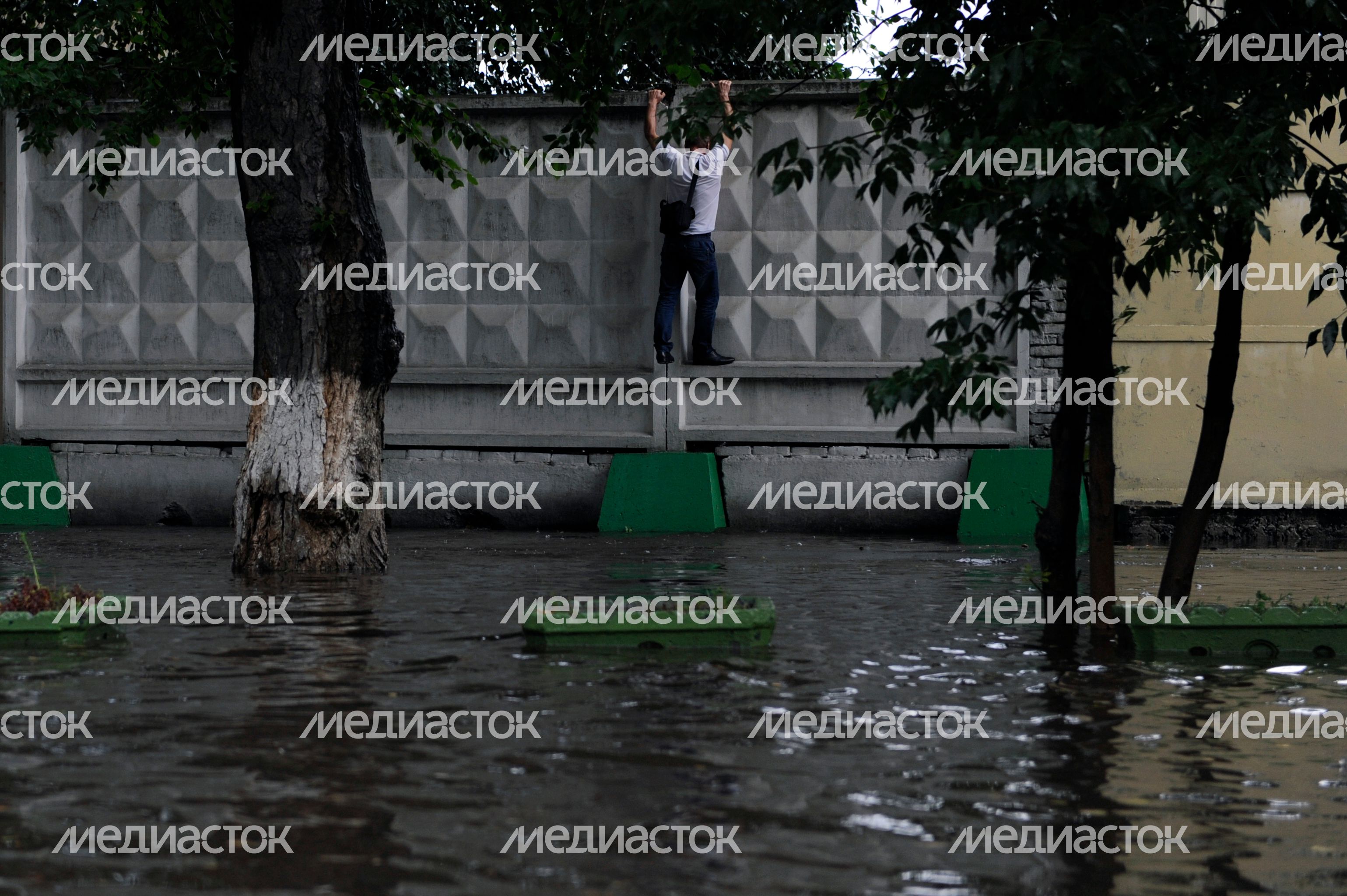 Сильный ливень прошел в Москве