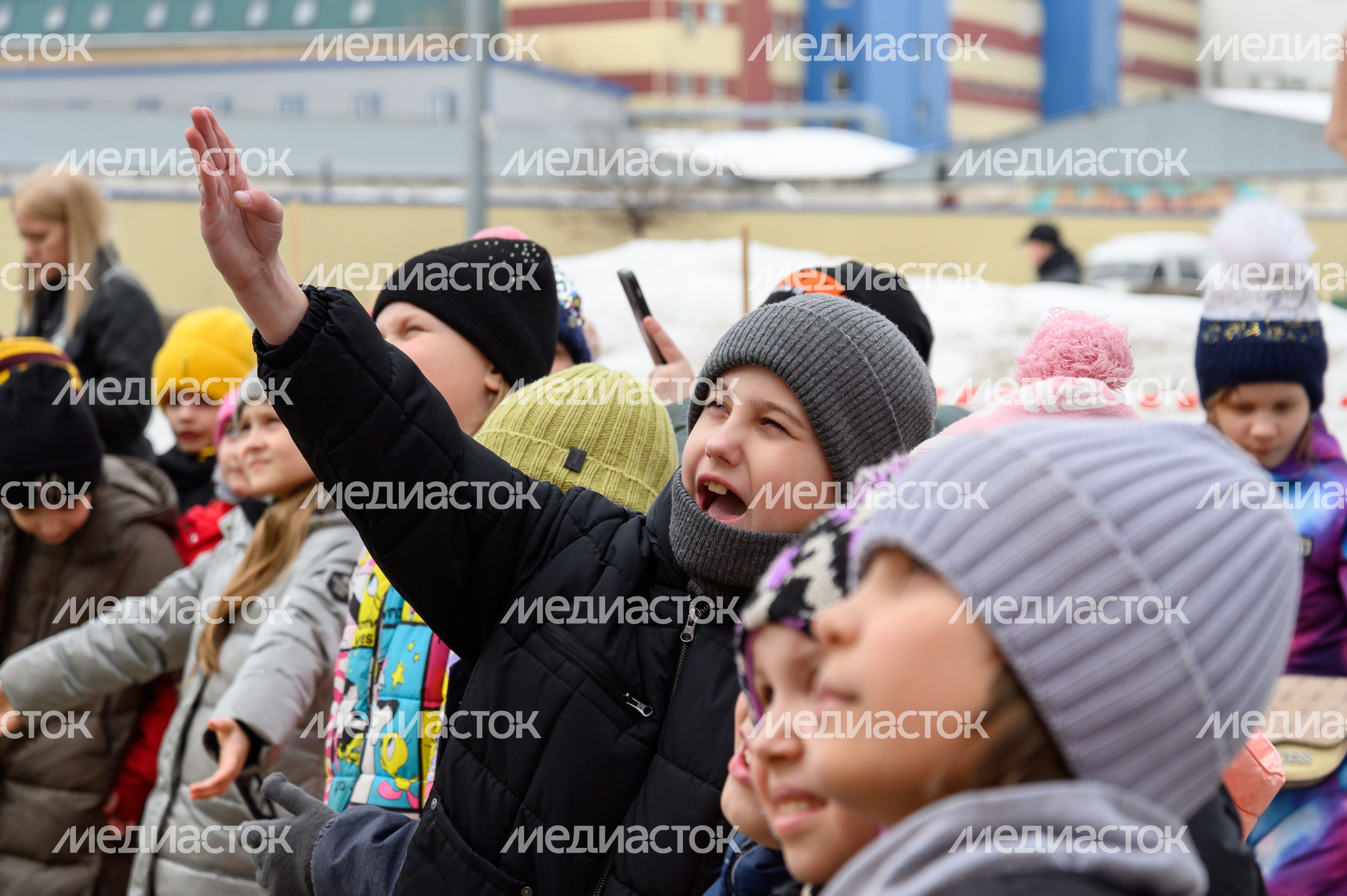 Мытищи. Театр кукол "Огниво". Проводы широкой Масленицы и спектакль "Старая сказка"