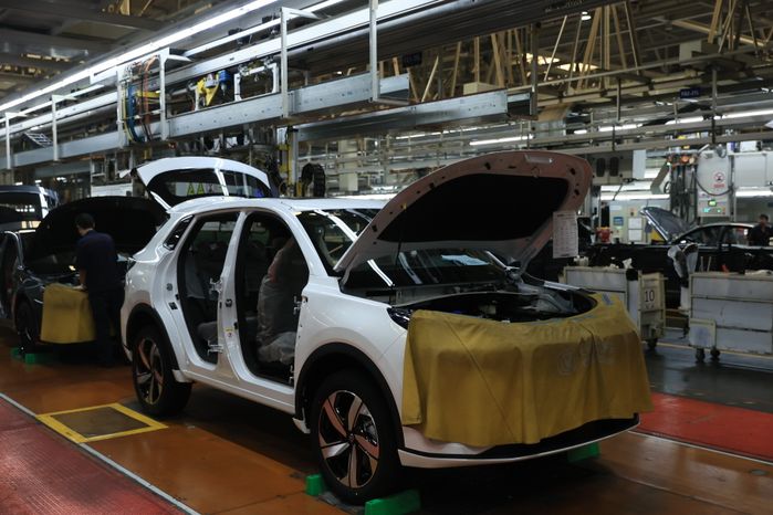 Посещение автозавода Changan Automobile Group в Китае Губернатором Подмосковья