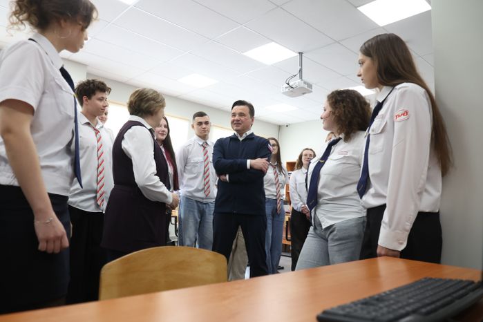 Андрей Воробьев проверил работу Орехово-Зуевского железнодорожного техникума
