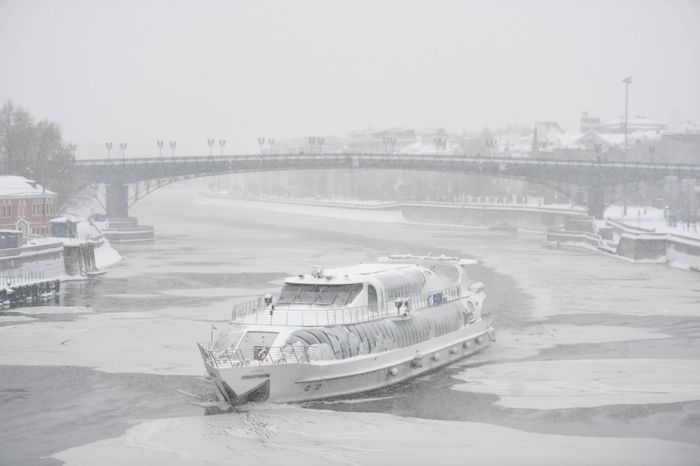 Рекордный снегопад в Москве и Подмосковье