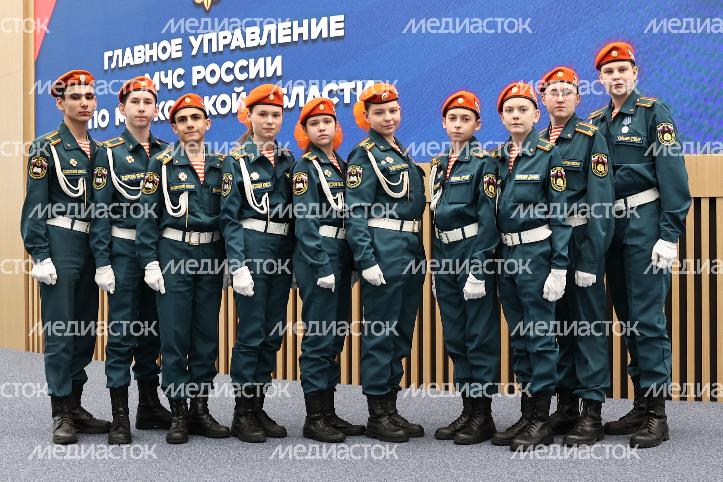 Выставка, приуроченная к 35-летию МЧС России Выставка, приуроченная к 35-летию МЧС России