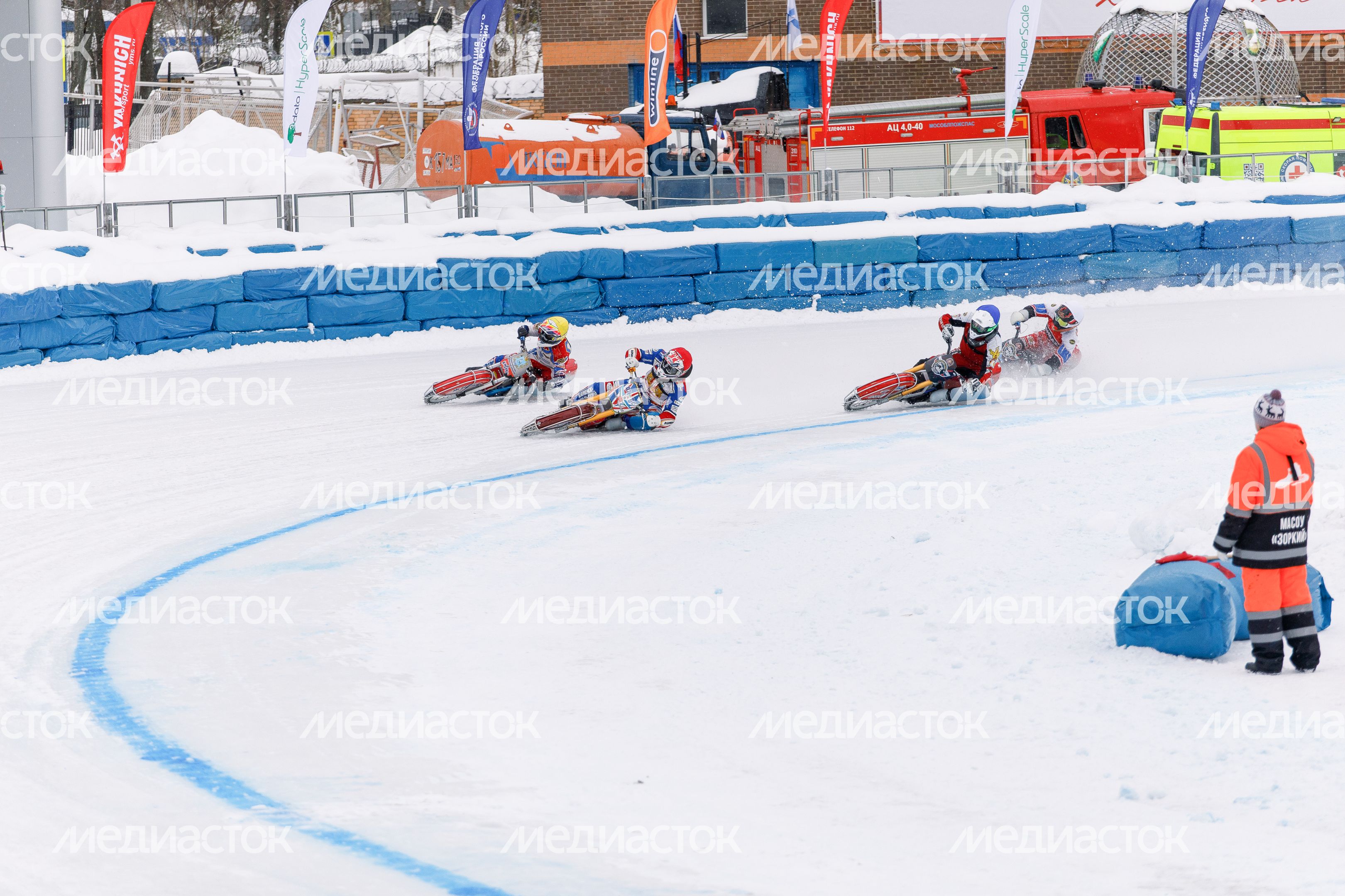 VI этап личного чемпионата России по гонкам на льду в Красногорске