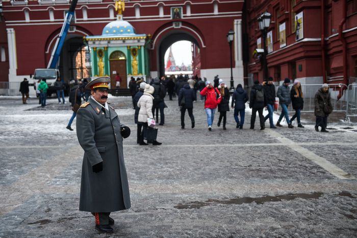 Последстивя сильного снегопада в Москве