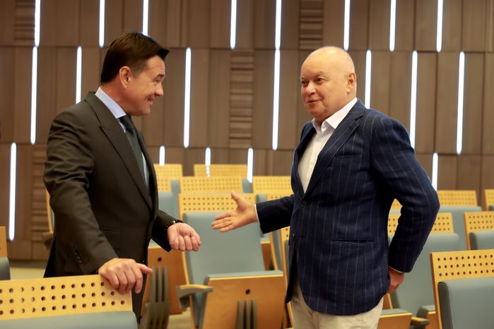 Андрей Воробьев вручил Дмитрию Киселеву Орден «За заслуги перед Московской областью» I степени