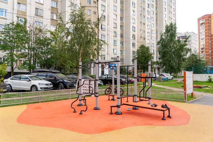 Новая детская игровая площадка на улице Текстильной в Лобне