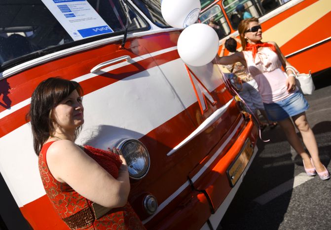 Парад раритетных автобусов в Москве