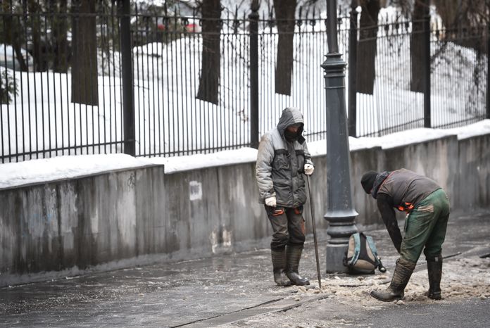 Городская жизнь в Москве в марте