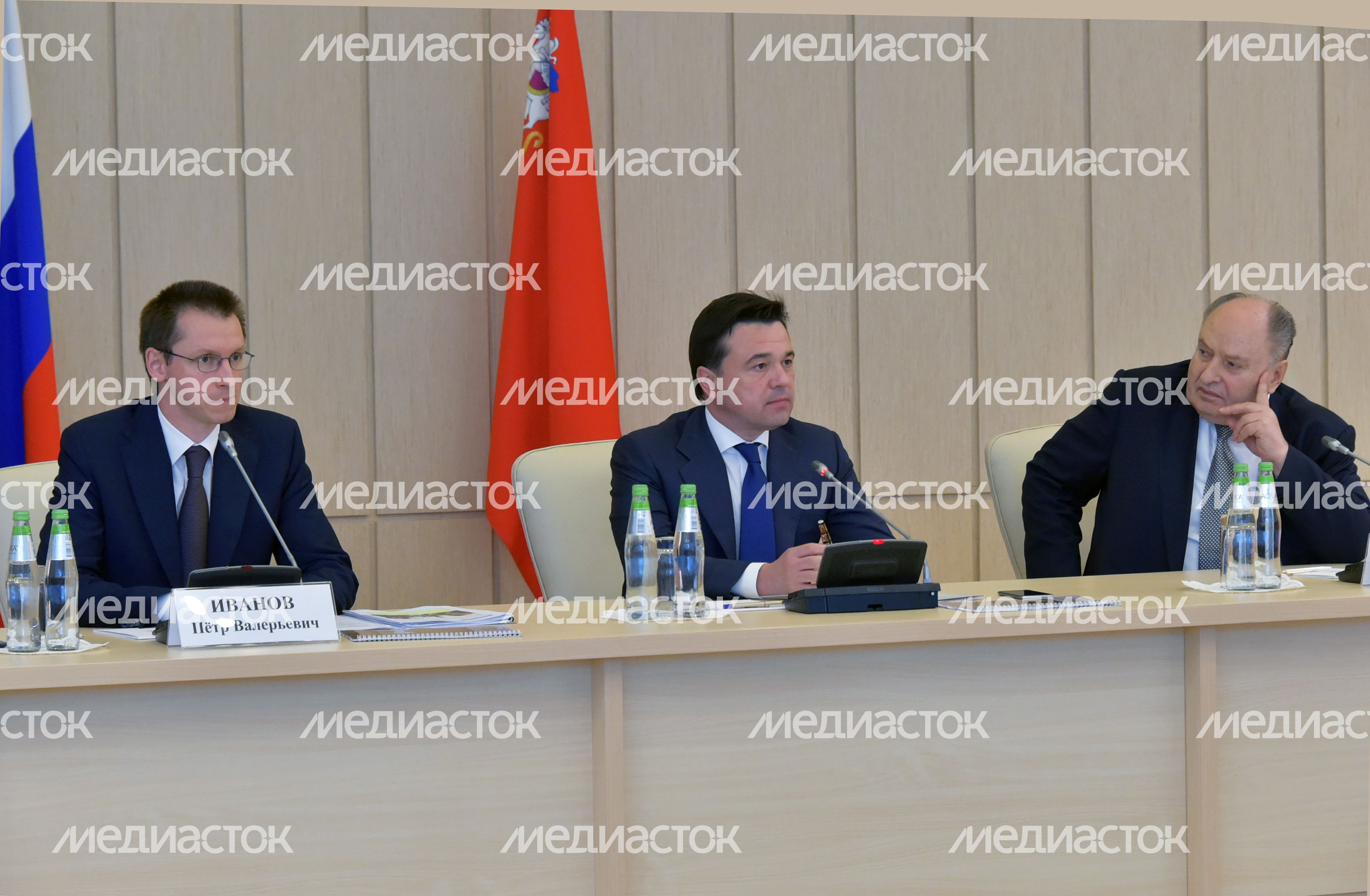 А. Воробьев провел рабочую встречу с перевозчиками Московской области