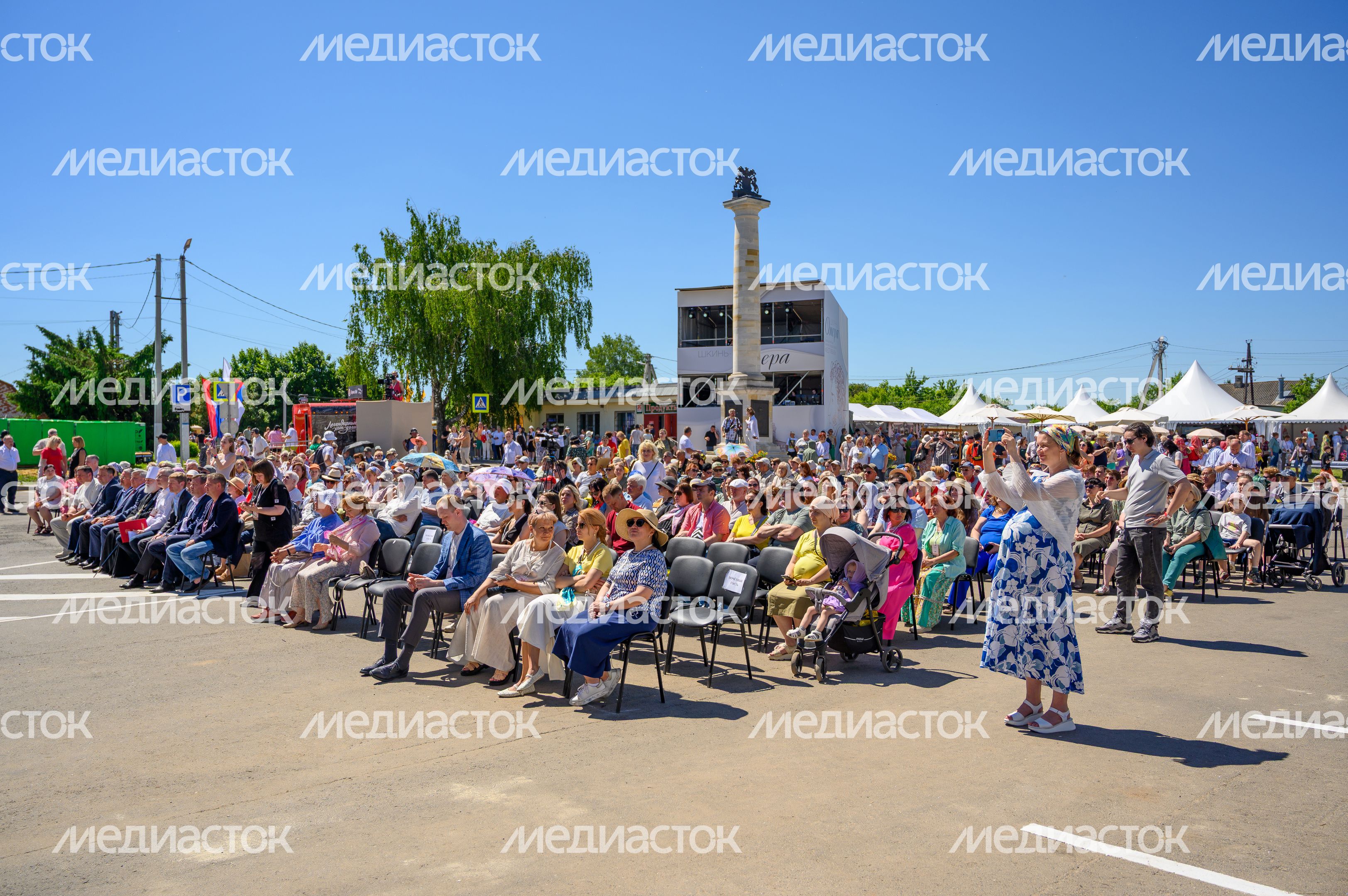 Зрители Международного культурно-просветительского фестиваля «Шкинь-опера» 2026 в округе Коломна Зрители Международного культурно-просветительского фестиваля «Шкинь-опера» 2026 в округе Коломна