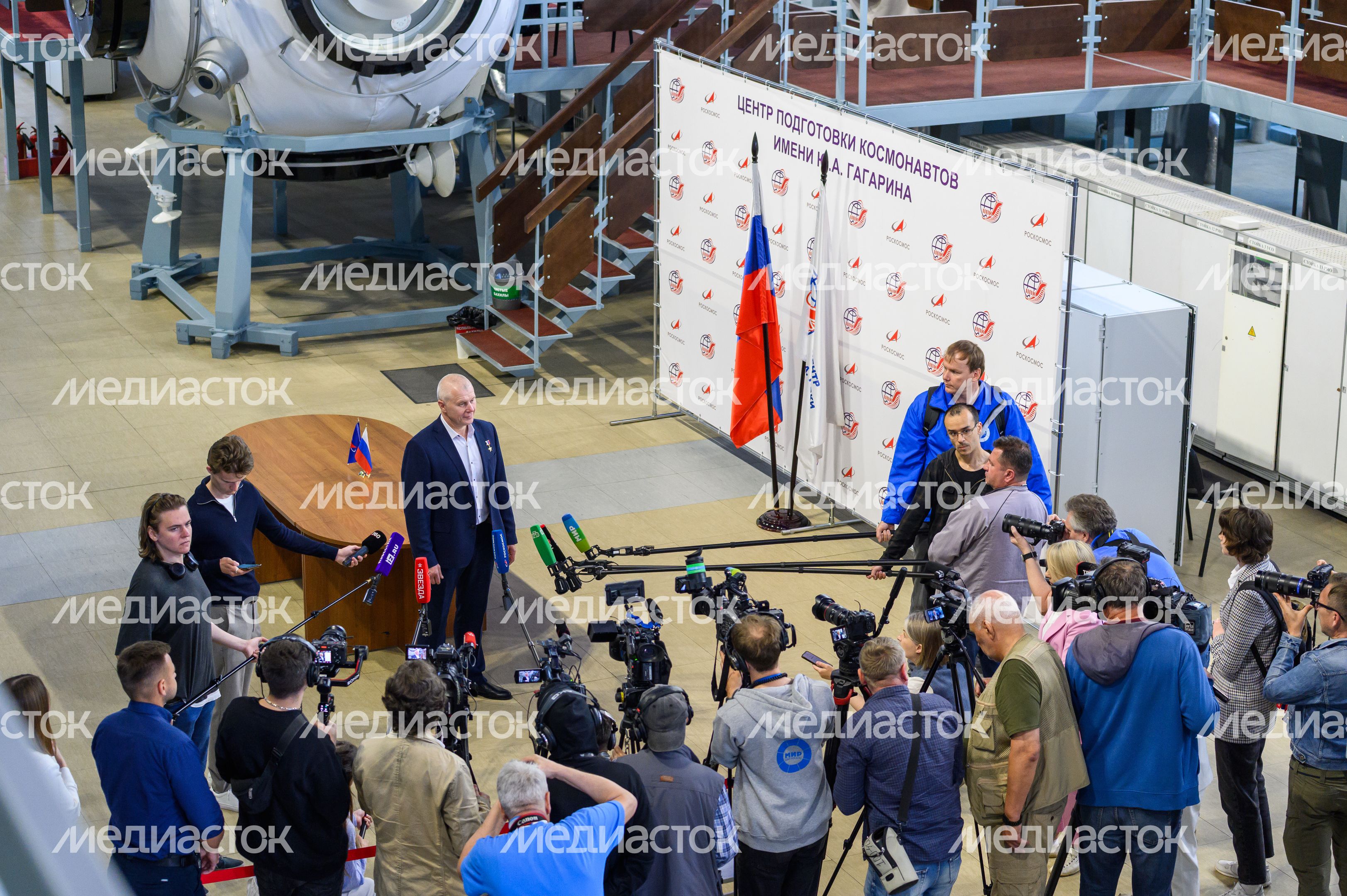 Заместитель командира отряда космонавтов Олег Новицкий Заместитель командира отряда космонавтов Олег Новицкий