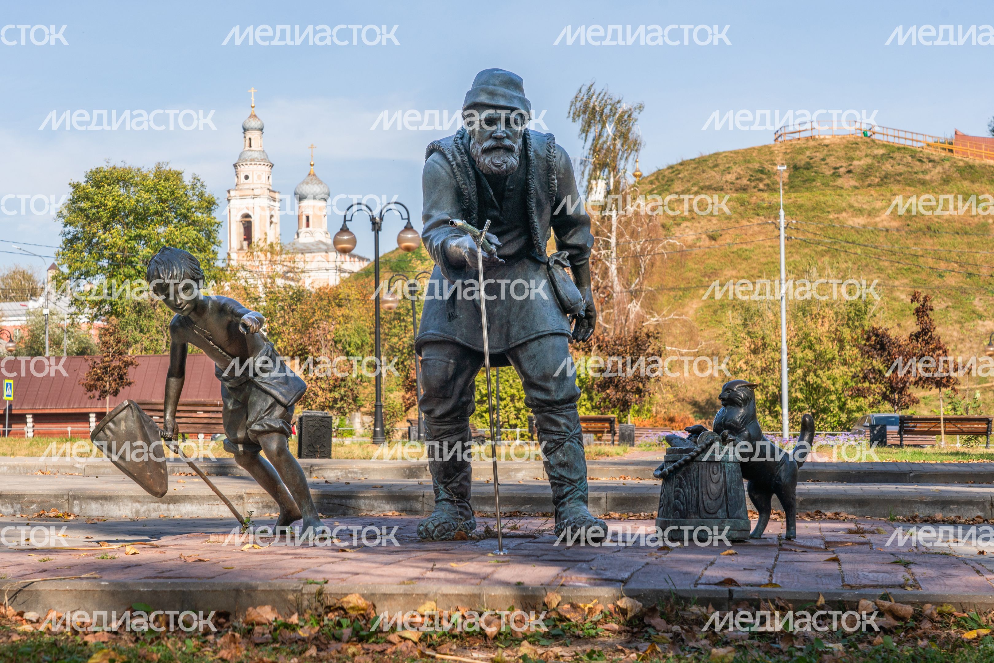 Скульптурная композиция «Рыбаки» в Серпухове Скульптурная композиция «Рыбаки» в Серпухове