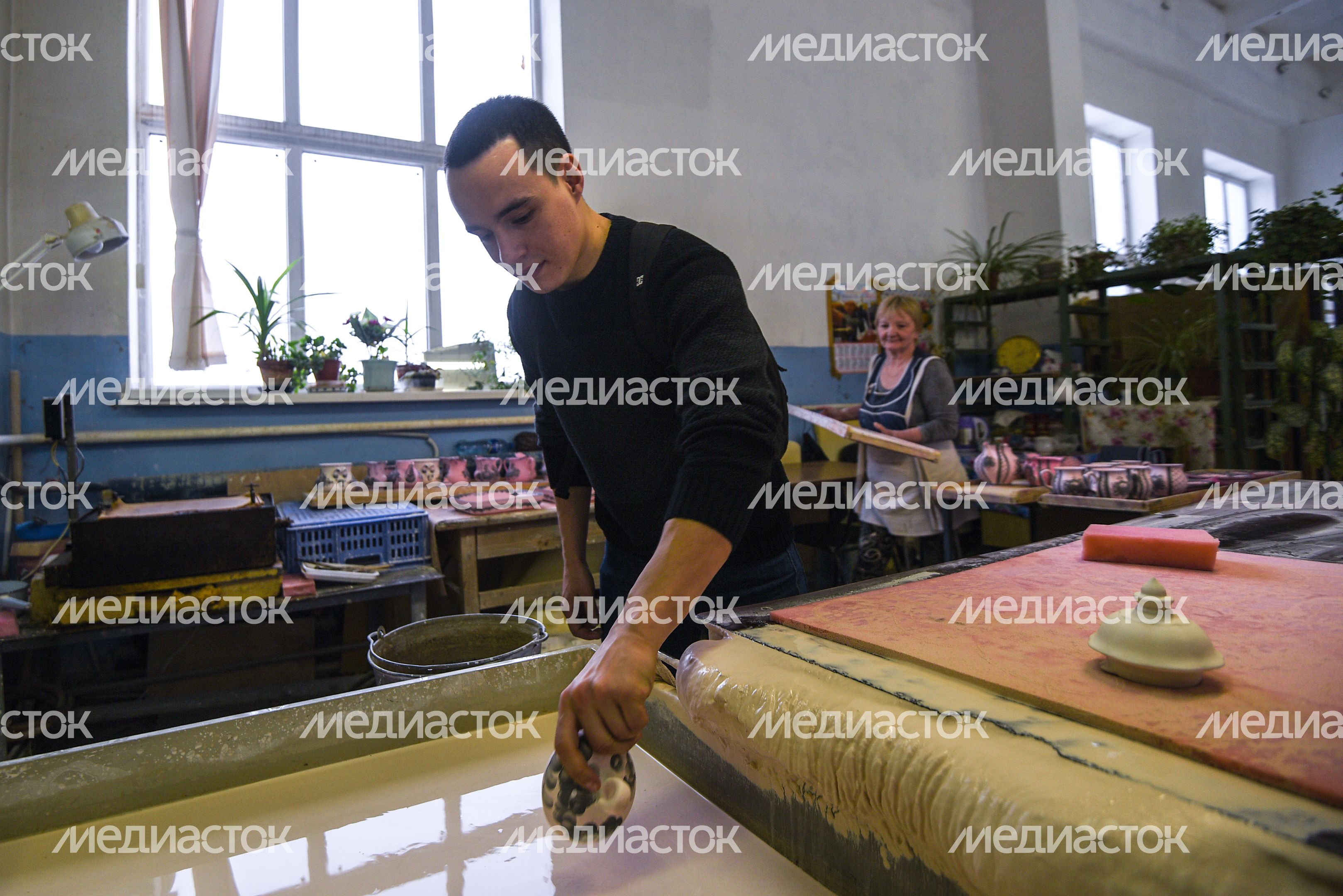 Гжельский фарфоровый завод