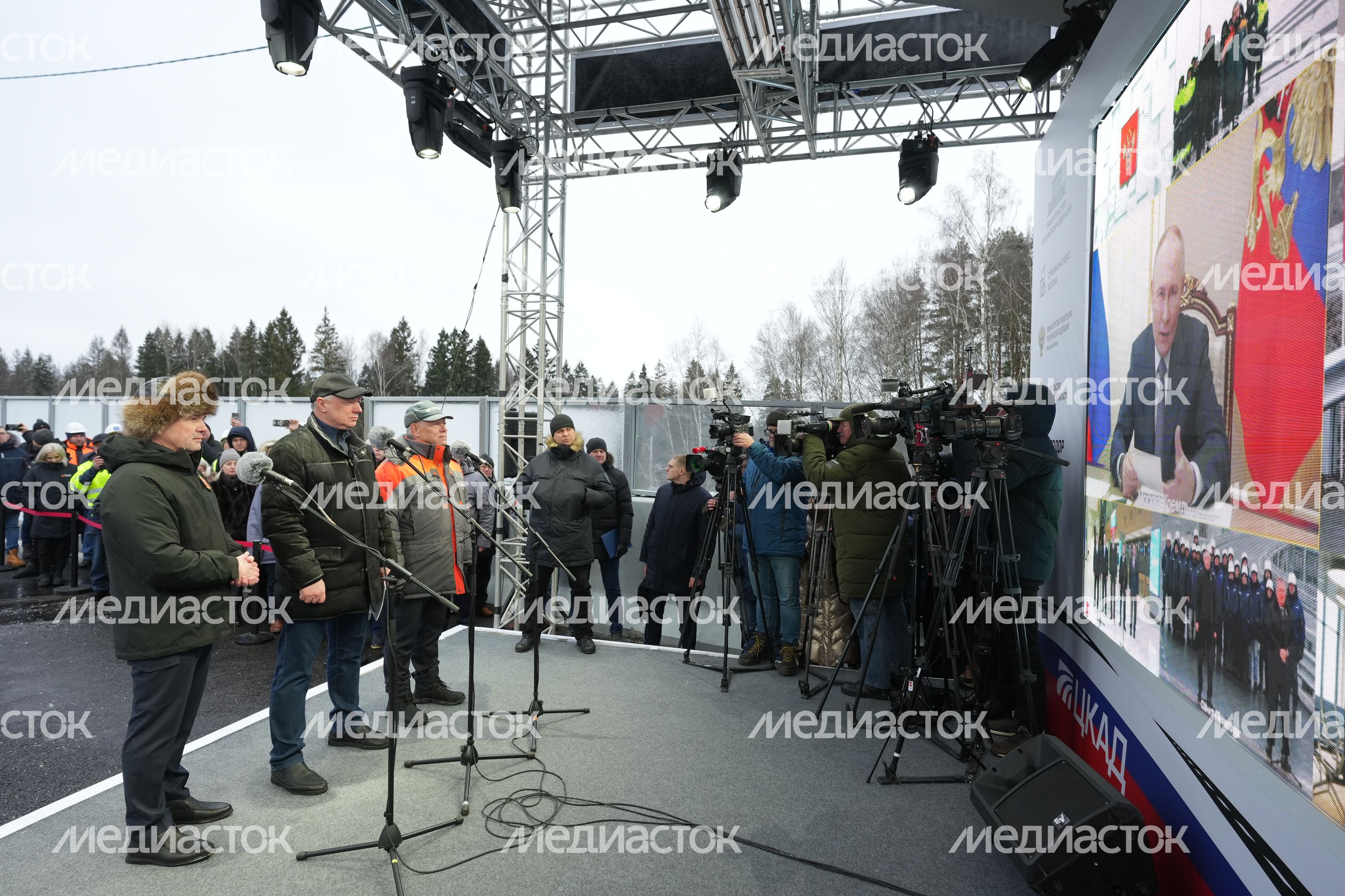 Андрей Воробьев принял участие в запуске движения по обходу деревни Малые Вяземы Андрей Воробьев принял участие в запуске движения по обходу деревни Малые Вяземы