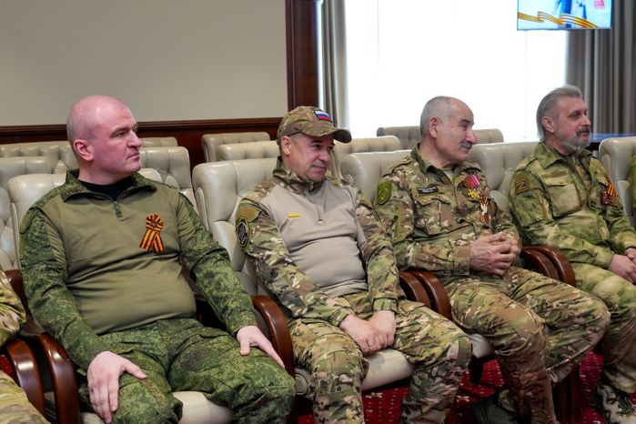 Вручение госнаград подмосковным добровольцам из отряда БАРС