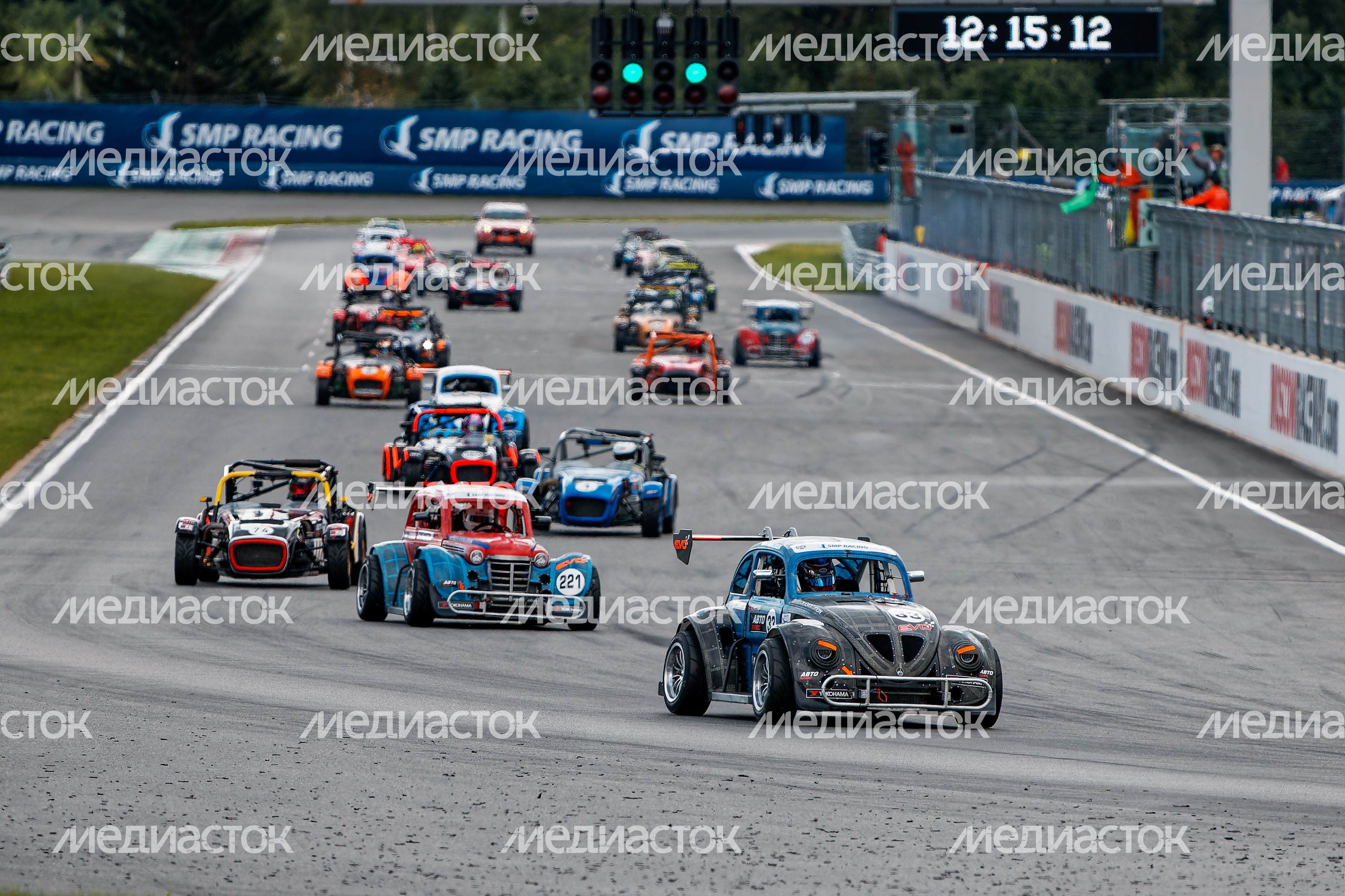 VI этап российской серии кольцевых гонок на автодроме Moscow Raceway