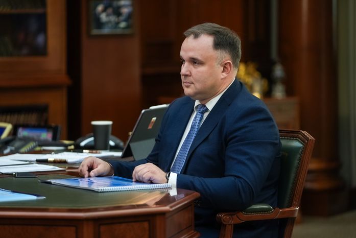 Андрей Воробьев обсудил развитие Власихи с главой ЗАТО Германом Потапчуком