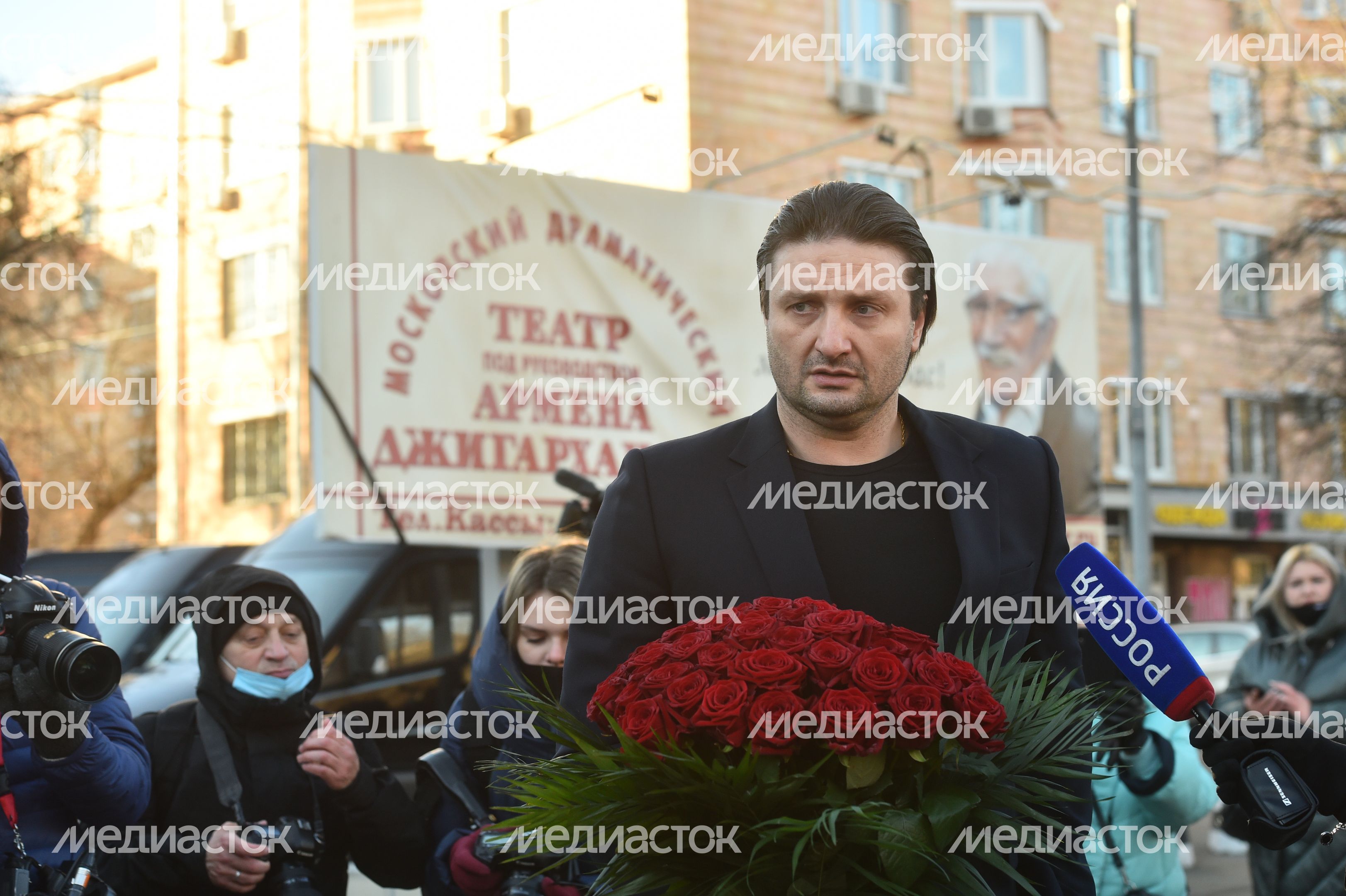 Церемония прощания с Арменом Джигарханяном в Москве