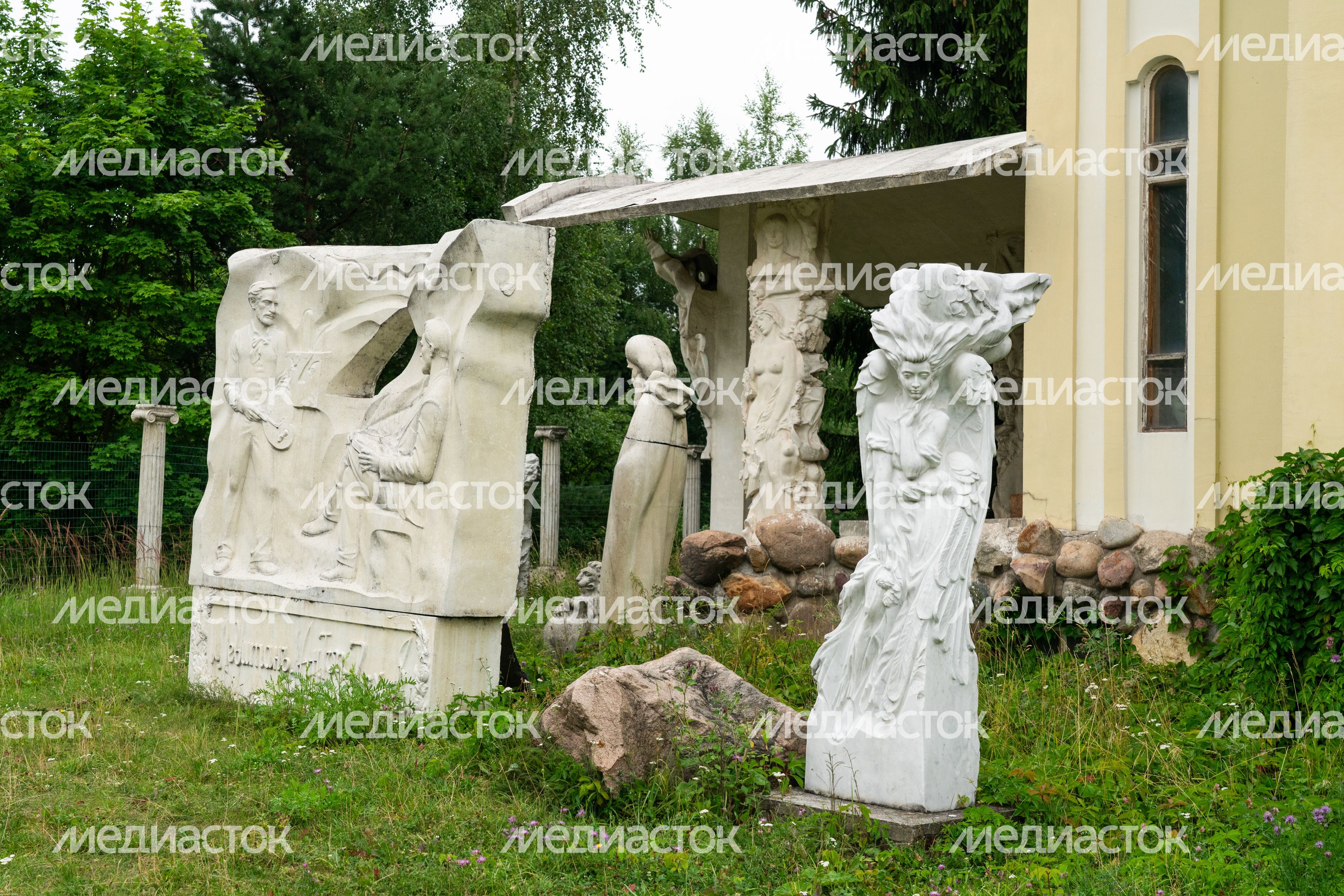 Фестиваль «Русское слово руками скульптора» в Истре Фестиваль «Русское слово руками скульптора» в Истре