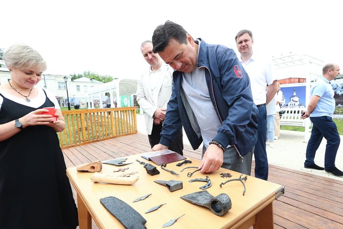 Проверка хода капремонта начальной школы СОШ №1 в Верее Губернатором Подмосковья