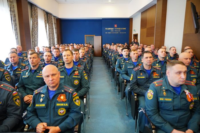 Губернатор и министр МЧС России поздравили  сотрудников пожарной охраны