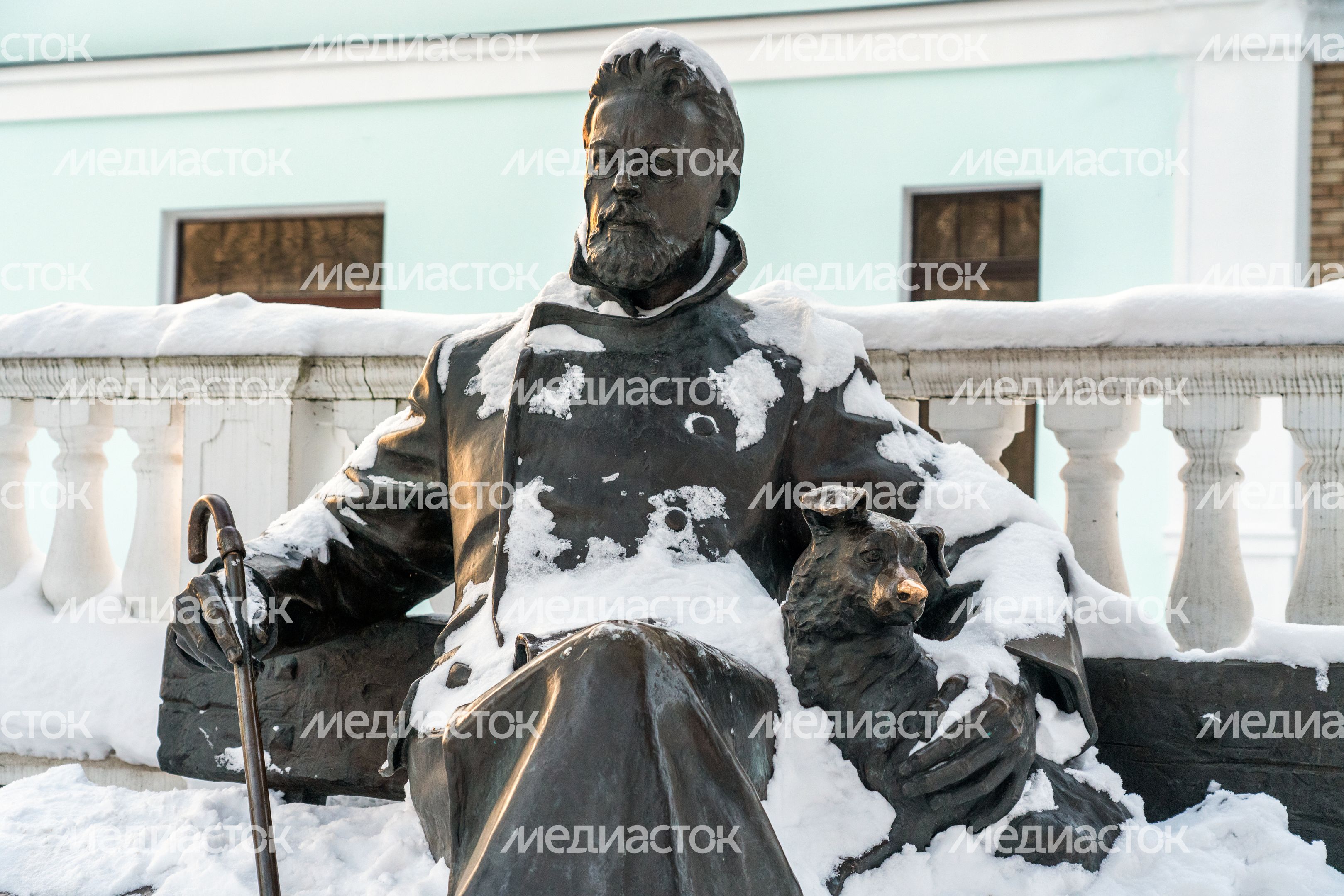 Сквер имени Чехова в Звенигороде Сквер имени Чехова в Звенигороде