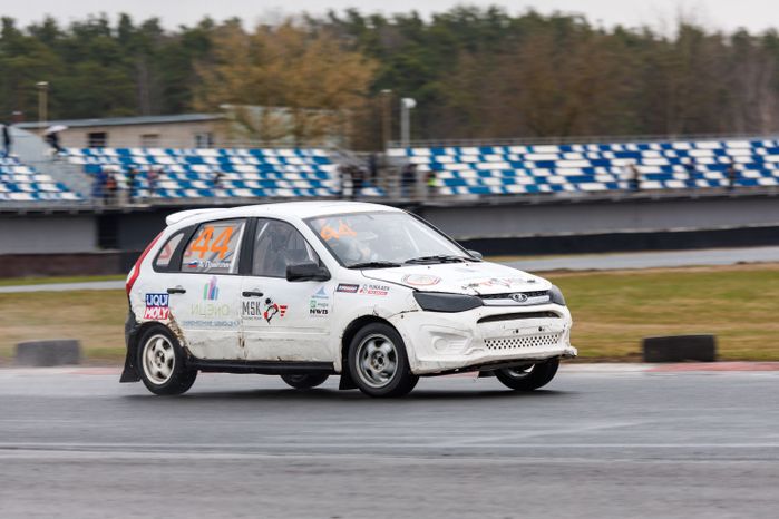 Открытие сезона ралли-кросса на гоночной трассе ADM Raceway в Мячково округа Люберцы