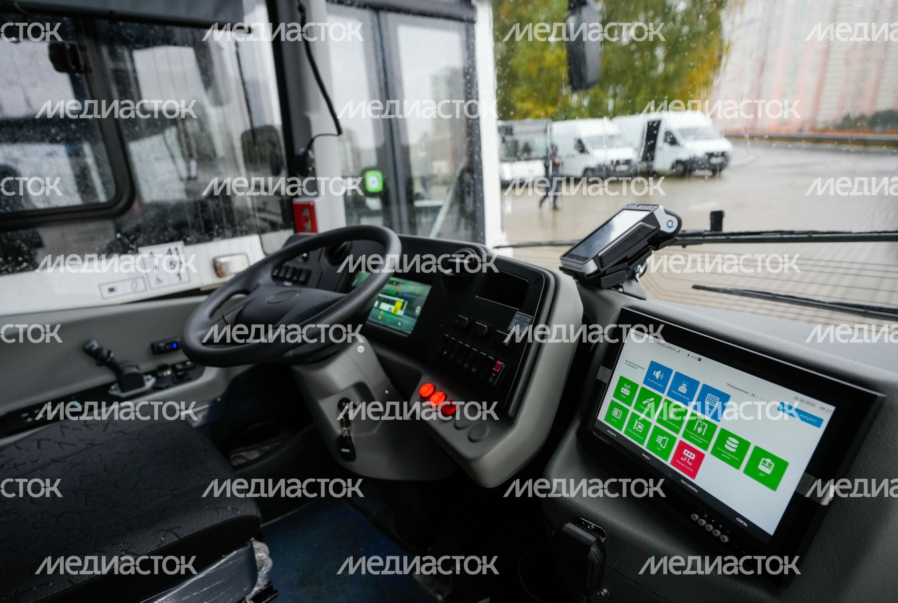 В филиалы "Мострансавто" передана очередная партия автобусов ЛиАЗ-5292 В филиалы "Мострансавто" передана очередная партия автобусов ЛиАЗ-5292