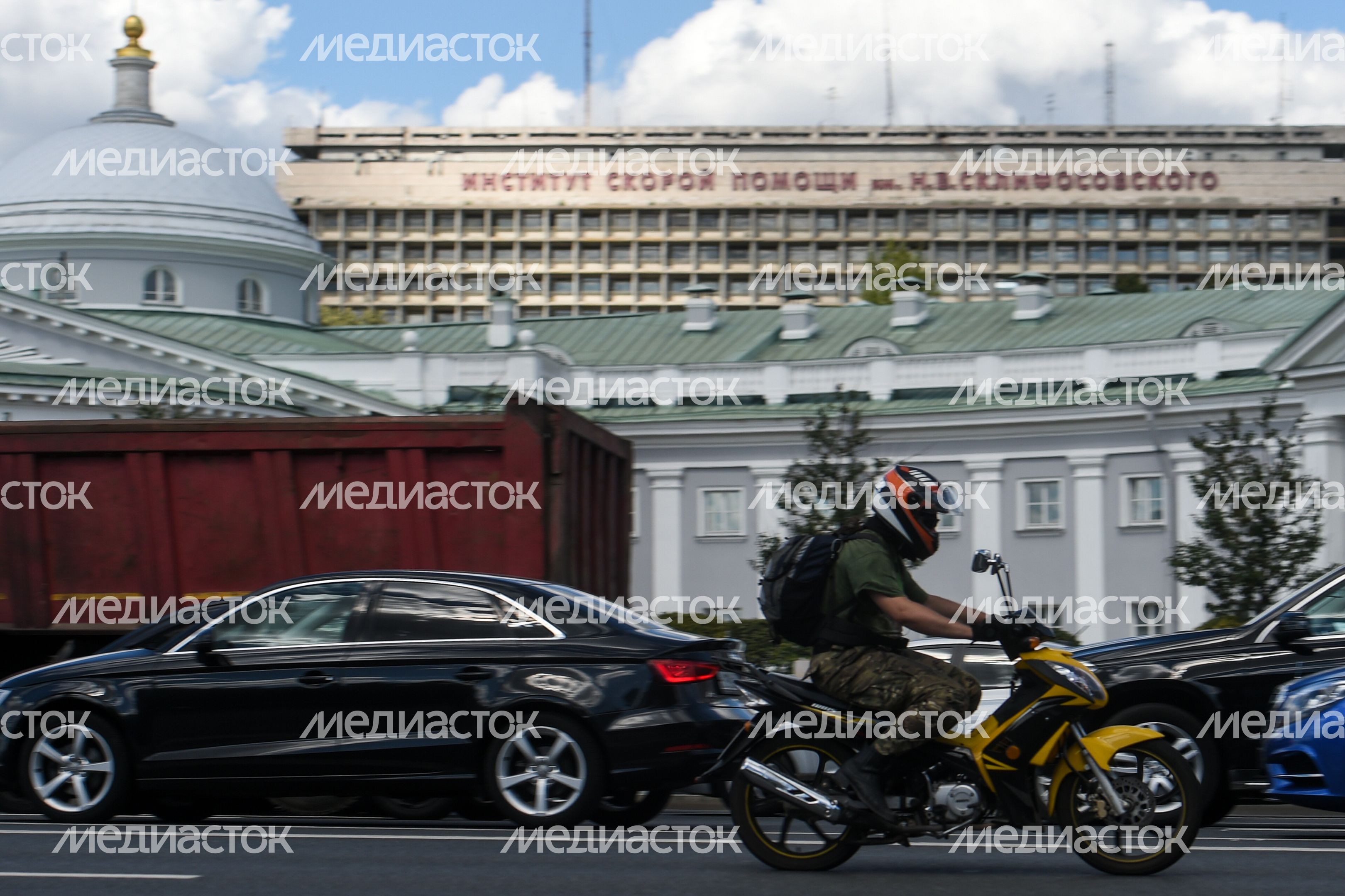 Мотоциклисты на улицах Москвы