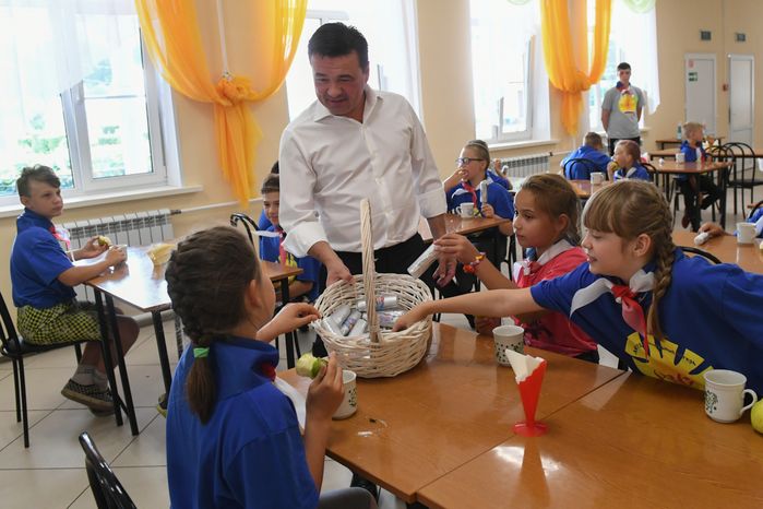 Проверка губернатором Подмосковья работы детского оздоровительного лагеря «Осетр» в Зарайске