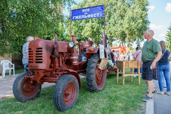 Фестиваль авторской керамики «ГжельФест» в селе Речицы Раменского округа