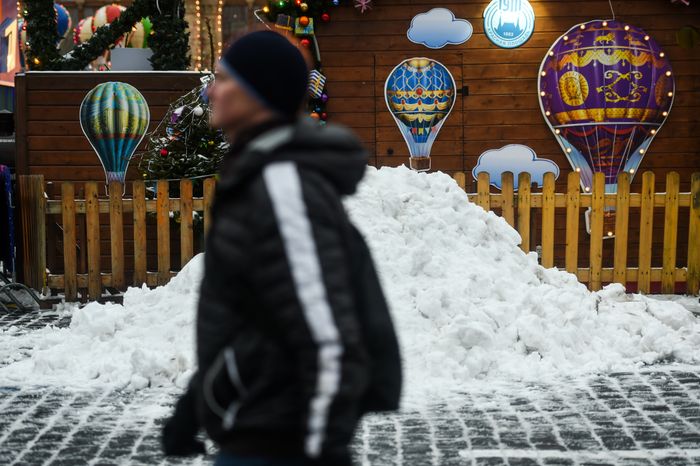 Последстивя сильного снегопада в Москве