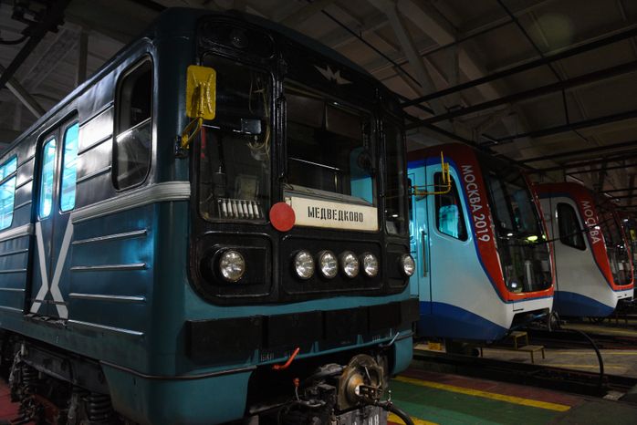 Кварцевание и обеззараживание вагонов метро в Москве