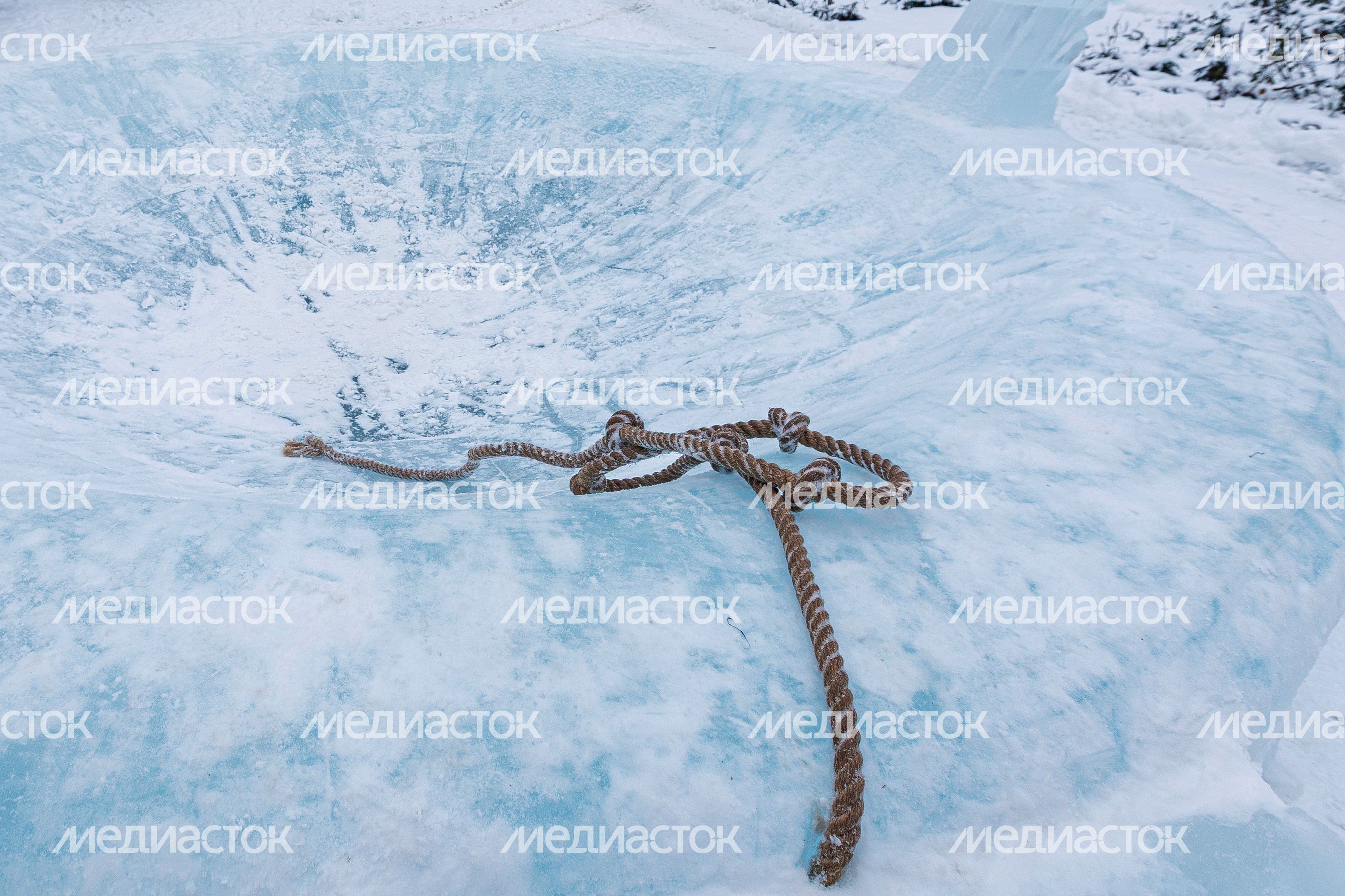 Ледяной городок на Исторической площади в Дмитрове Ледяной городок на Исторической площади в Дмитрове