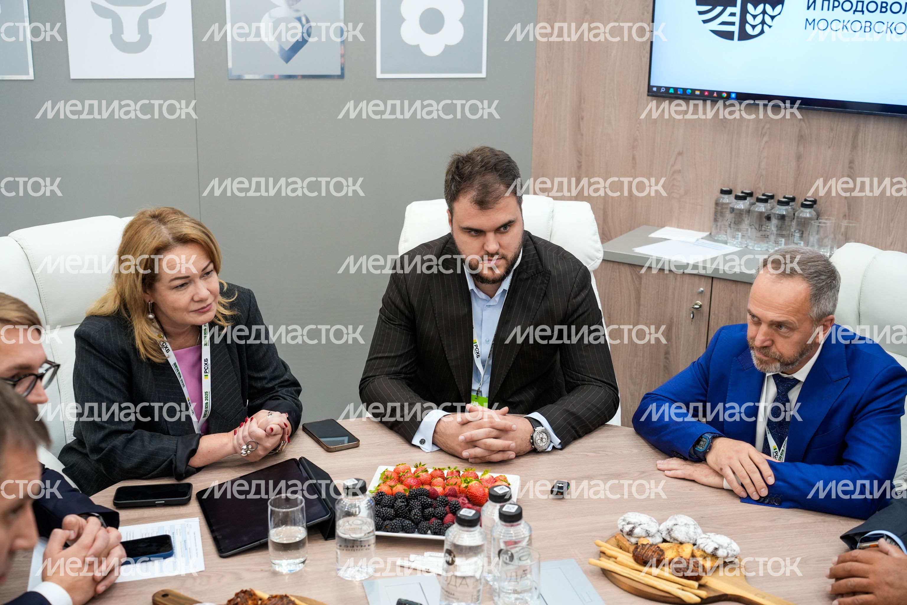 Подписание соглашения о сотрудничестве с предприятием "КБ Русь" Подписание соглашения о сотрудничестве с предприятием "КБ Русь"