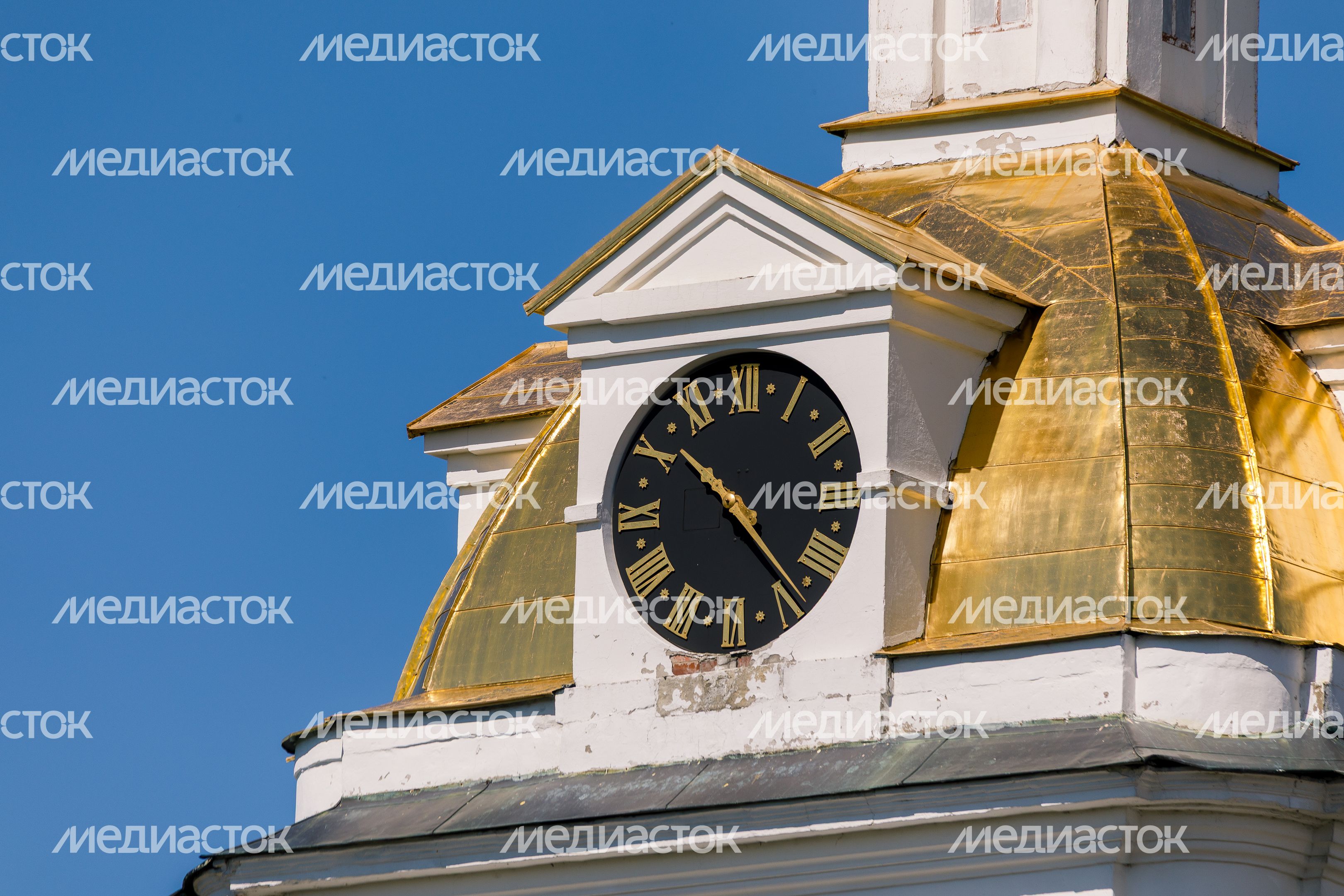 Успенский собор XVI века на территории Дмитровского кремля Успенский собор XVI века на территории Дмитровского кремля