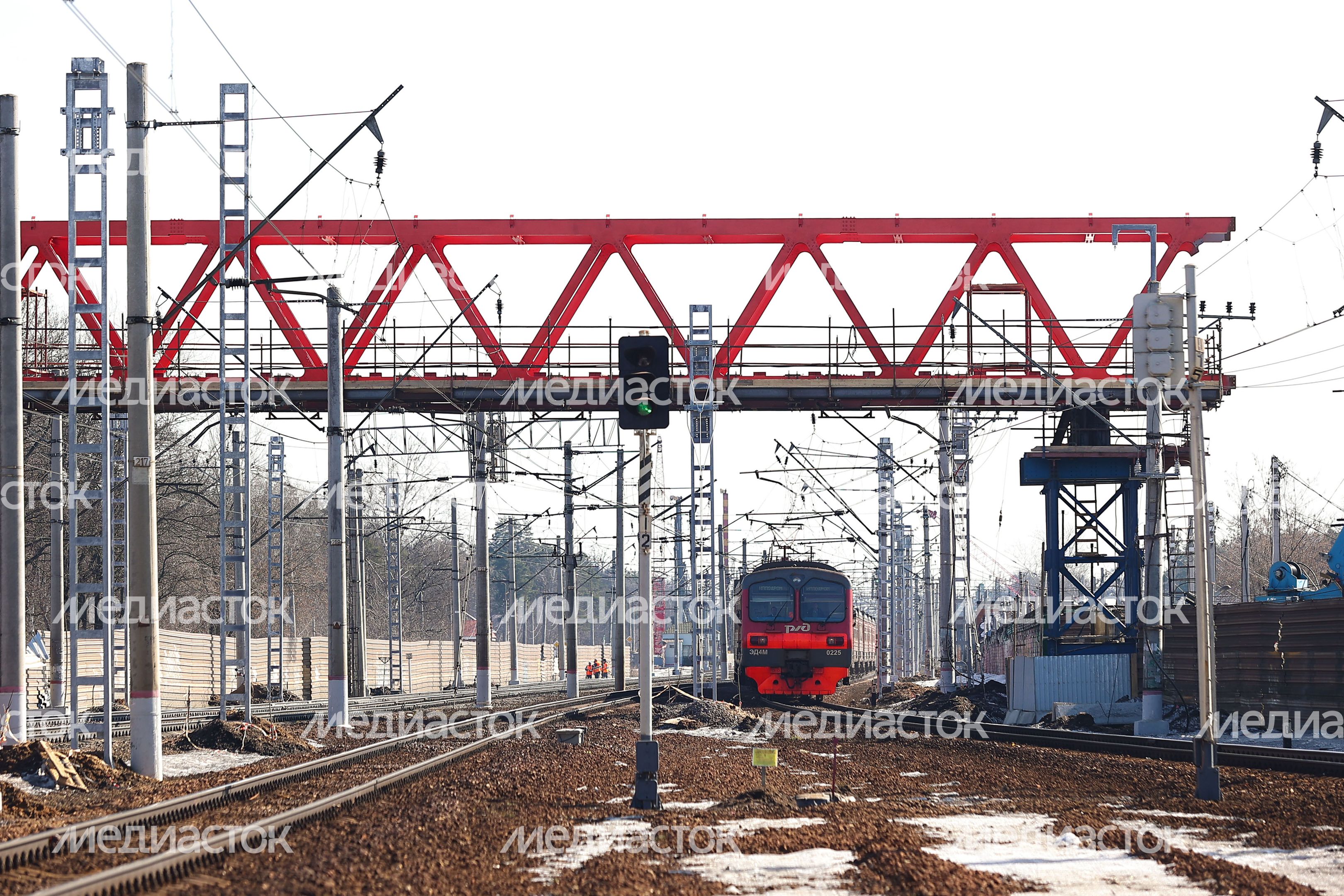 Проверка губернатором строительства путепровода в Раменском