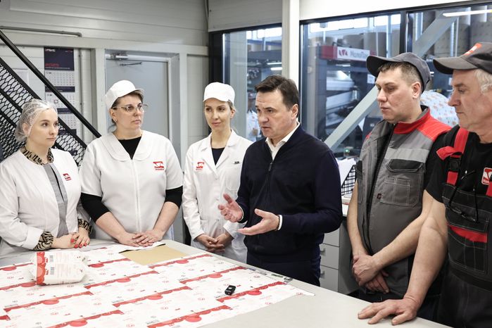 Андрей Воробьев посетил запуск производства упаковки для пищевой продукции в Чехове