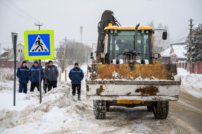 Мособлводоканал очищает территорию от снега для доступа к объектам водопровода