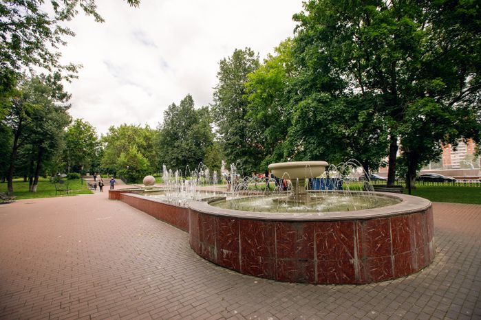 Чехов. Бульвар и памятник А.П. Чехову