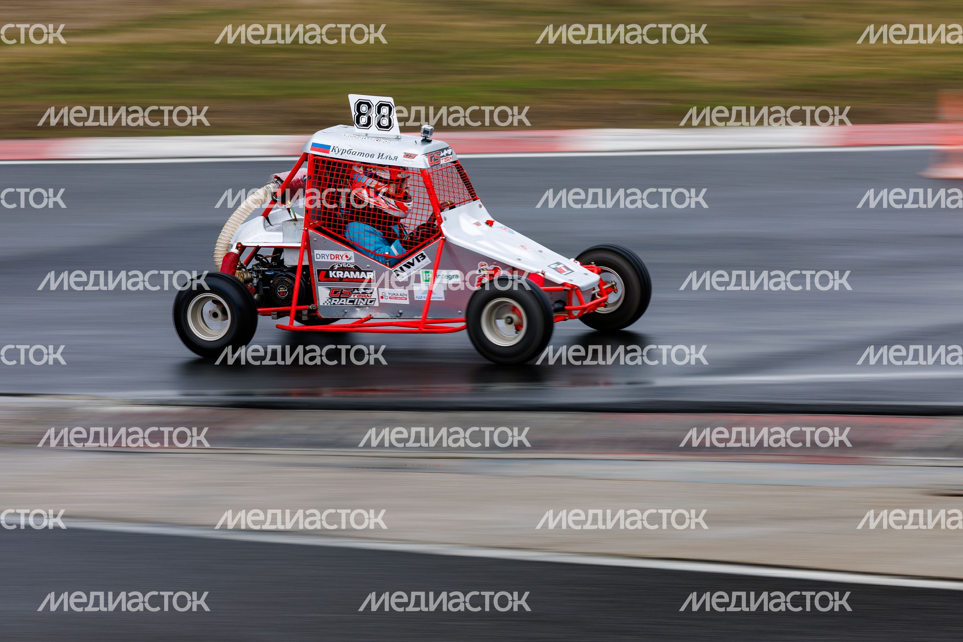 Детский заезд на мини-багги на гоночной трассе ADM Raceway в Мячково Детский заезд на мини-багги на гоночной трассе ADM Raceway в Мячково