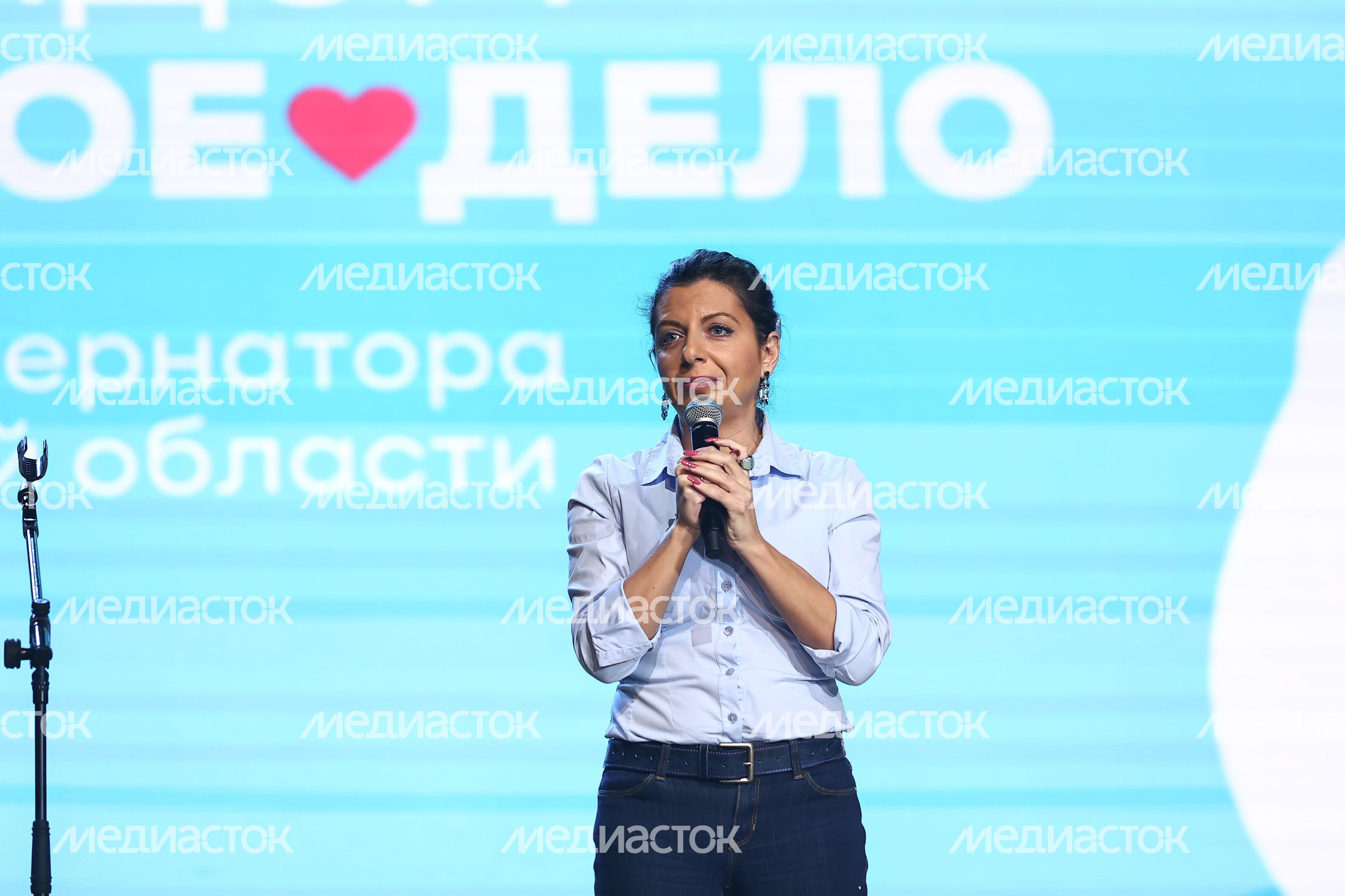 Награждение Губернатором лауреатов губернаторской премии «Мы рядом. Доброе дело»