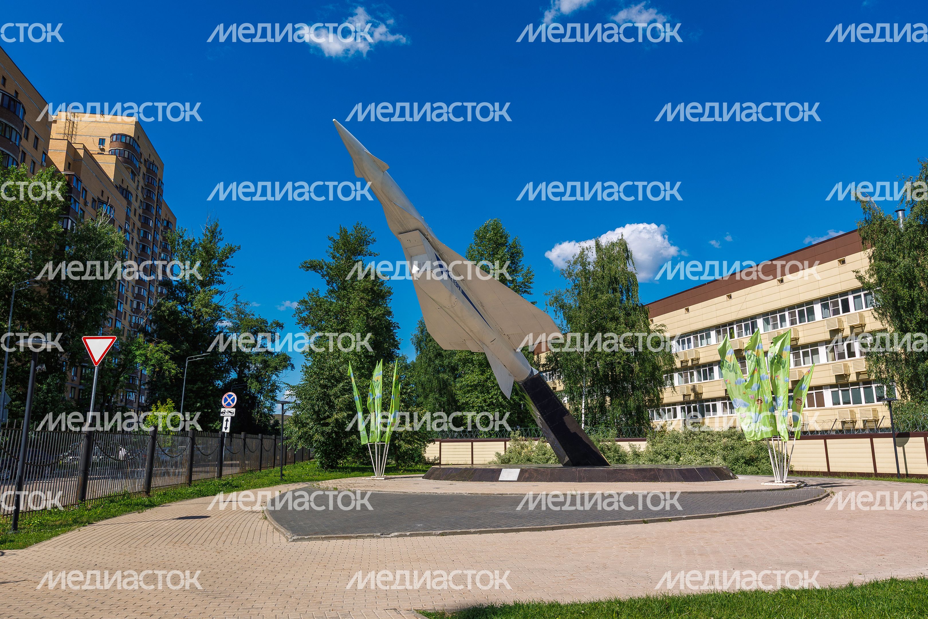 Памятник крылатой ракете «Метеорит» в Реутове