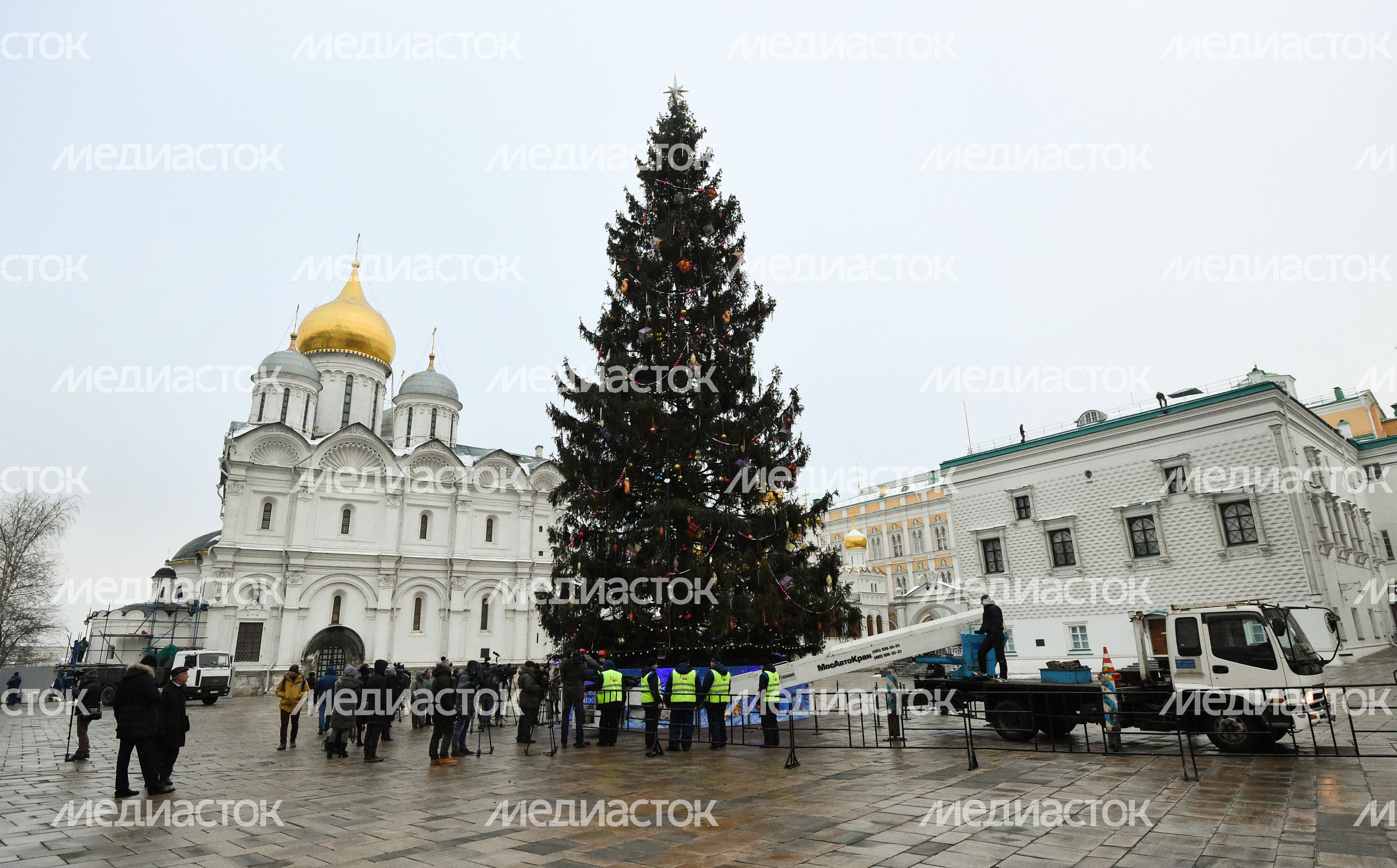 Как украсили главную новогоднюю елку страны