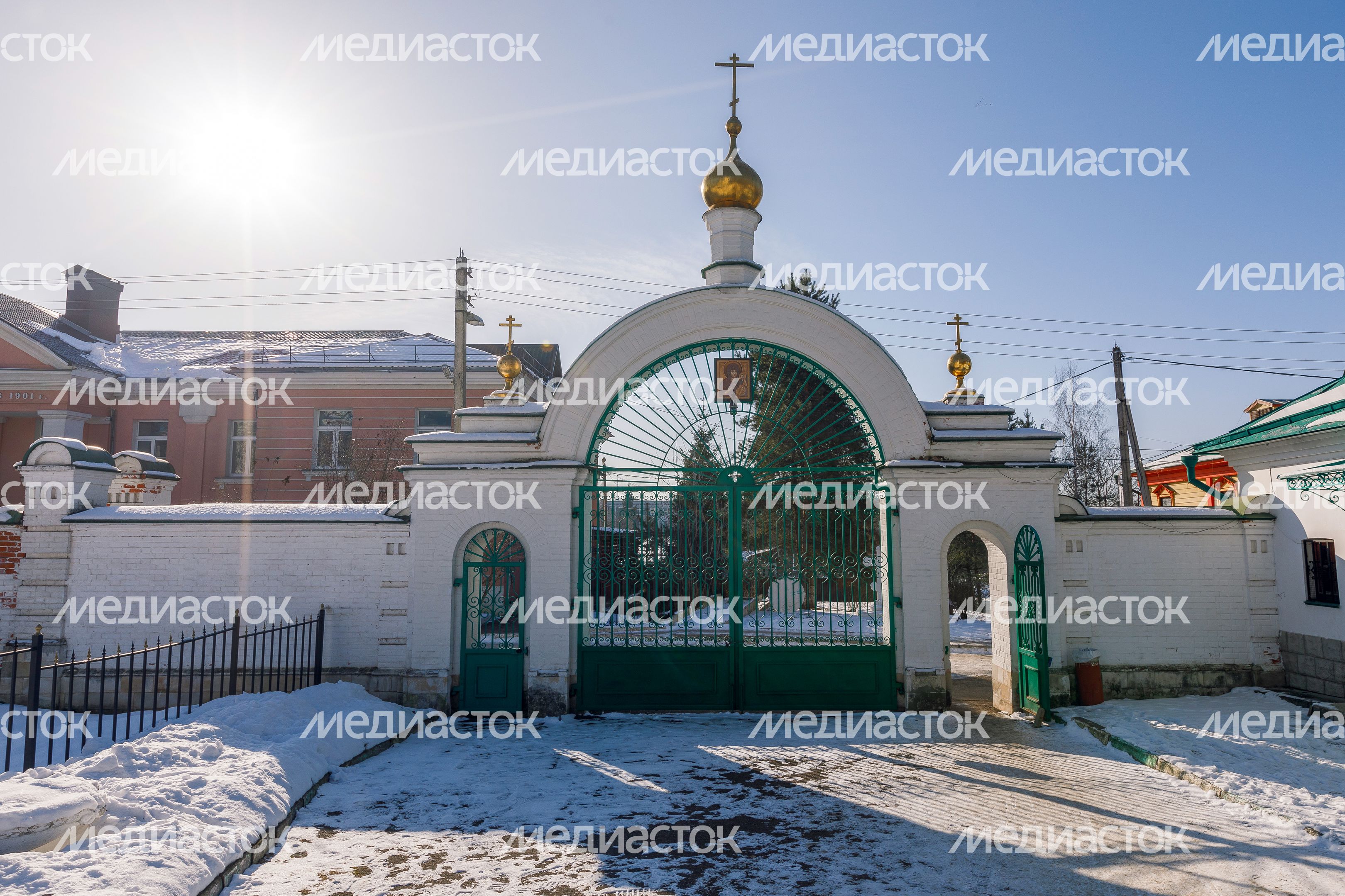 Собор Спаса Нерукотворного Образа в Спасо-Влахернском женском монастыре в поселке Деденево Дмитровского округа Собор Спаса Нерукотворного Образа в Спасо-Влахернском женском монастыре в поселке Деденево Дмитровского округа