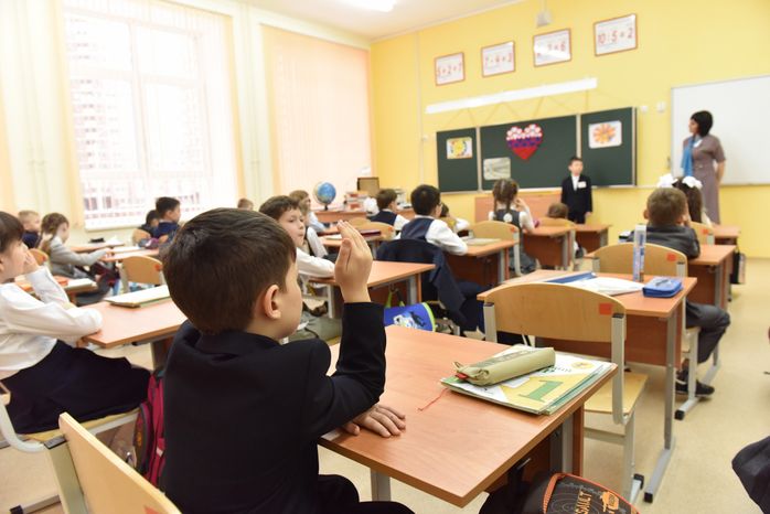 МОУ СОШ №35 г. Подольск. Первый день учебного процесса школе.