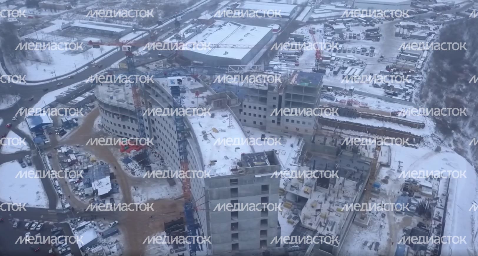 Посещение Губернатором Подмосковья стройплощадки Детской областной больницы в Красногорске